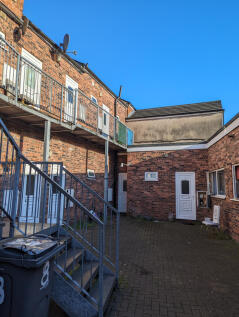 1 Bed Flat