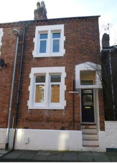 3 Bed End Terraced