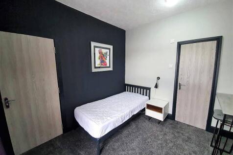 Edleston Road Ensuite room