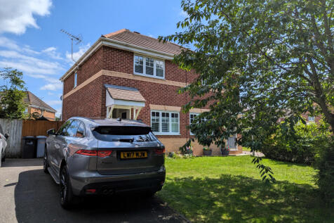 3 Bed Unfurnished Semi Detached House