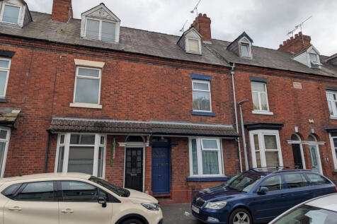 4 bed terraced house to rent Brook St, Crewe CW2
