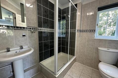 En Suite Shower Room