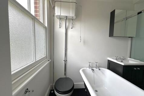 Bathroom View 3