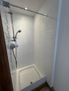 Ensuite shower