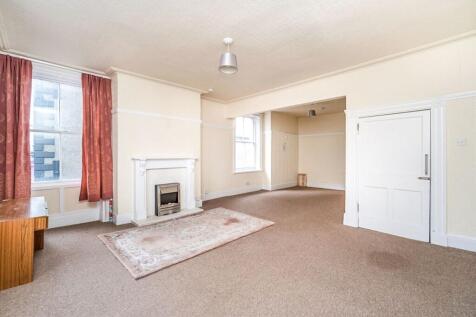 Living Room/Dining R