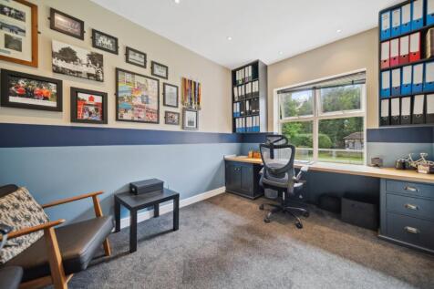 Office/Bedroom 6