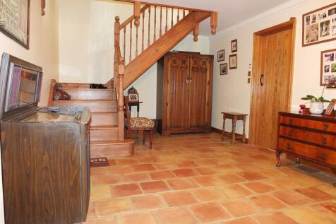 8 Downstairs Entrance Hall.jpg