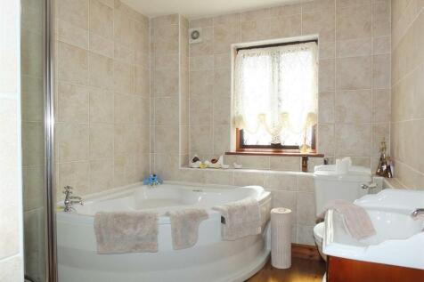 Bathroom.jpg