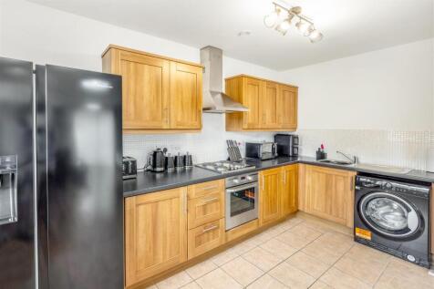 Flat 34, Freiston Terrace (Boston)-9.jpg