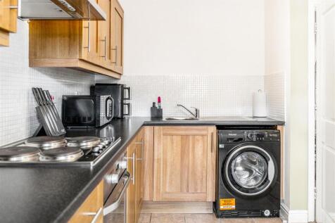 Flat 34, Freiston Terrace (Boston)-11.jpg