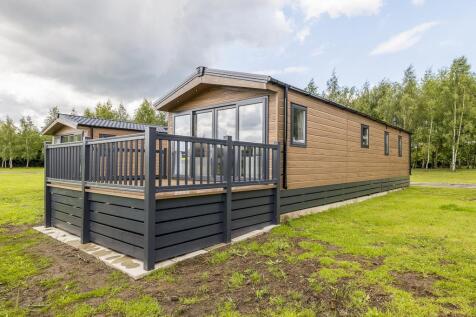 Swan Lake Country Park (Swineshead) Cabin 2-8.jpg