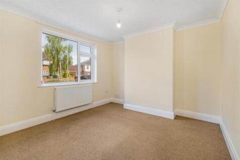 13 Hessle Drive (Boston)-19.jpg