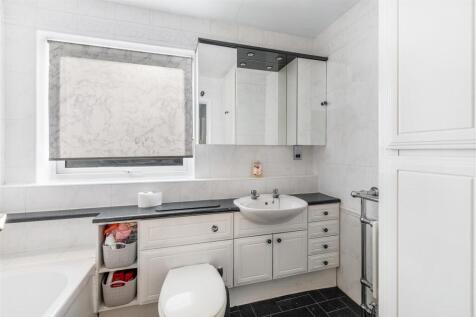 338 Cricklewood (Kirton End)-30.jpg