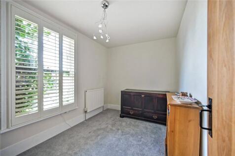 Bedroom 3/Study