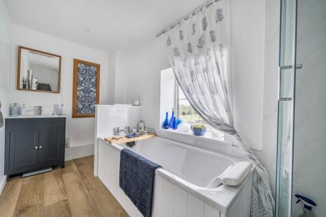 Cottage Bathroom