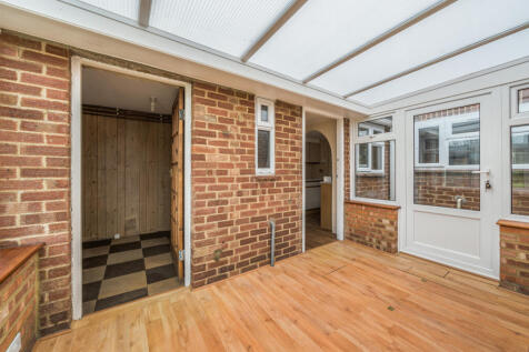 1384770-7-69298f6...