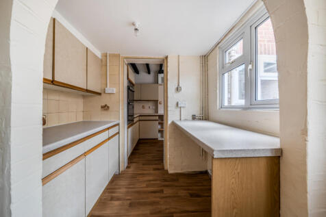 1384770-4-69298ee...