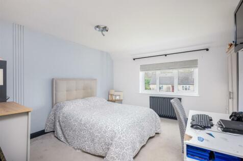15 Withers Way-7.jpg