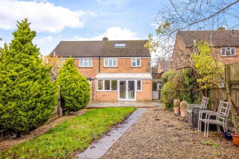 8 Hill Close 2019-17.jpg