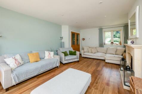 1 Graces Court-4.jpg