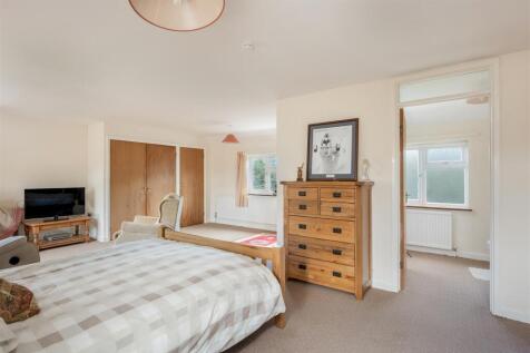 19 Ditchley Road-11.jpg