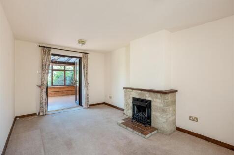 11 Rawlinson Close-3.jpg