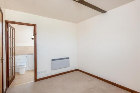 11 Rawlinson Close-8.jpg
