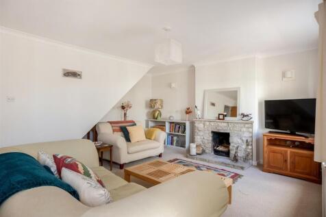 Homend Cottage 1684-3.jpg