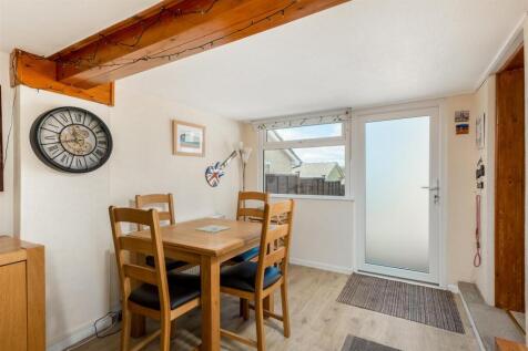 26 Elm Crescent-1682-6.jpg
