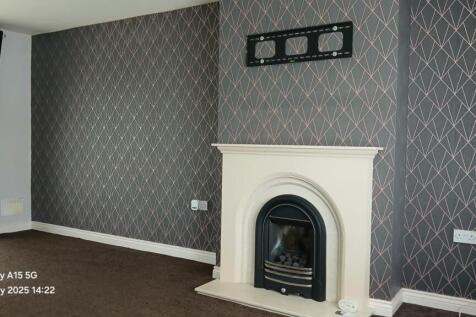 254 Owton Manor Lane 28.07 (12)