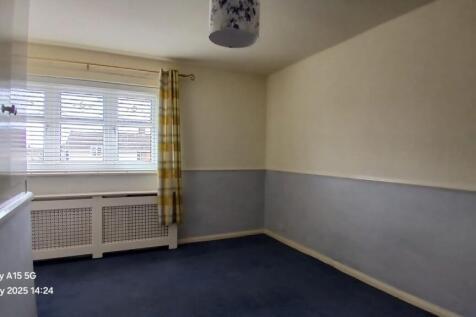 254 Owton Manor Lane 28.07 (9)