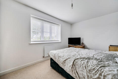 1357657-15-68d67d...