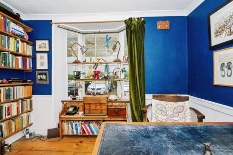 Property Image 4