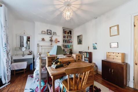 Property Image 4