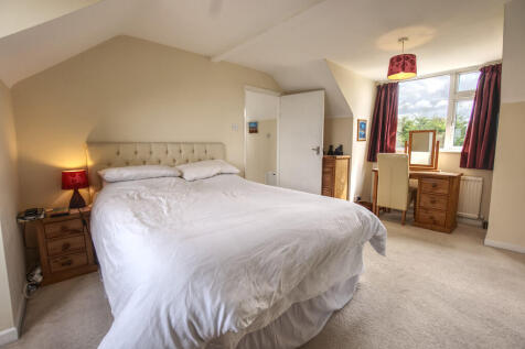 Bedroom 1B