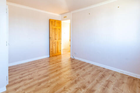 Bedroom 1B