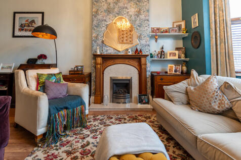 Living Room 7