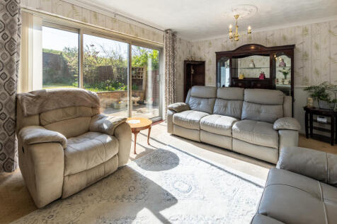 Living Room 1B