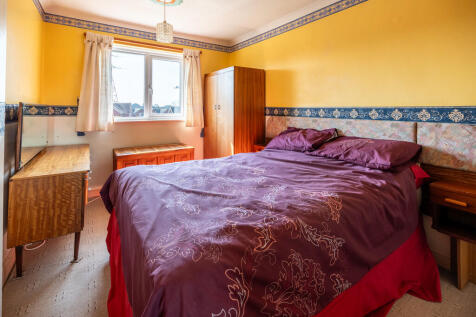 Bedroom 1B