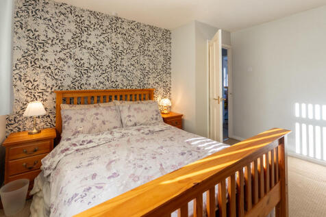 Bedroom 1C