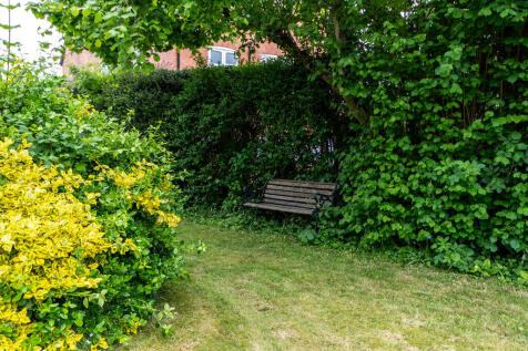 Front Garden 4