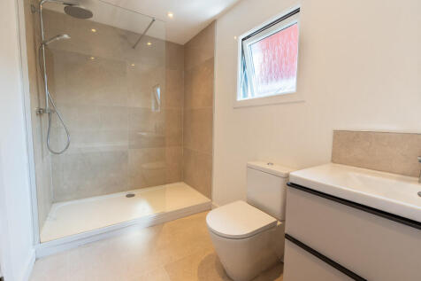 2 Heightington Pl...