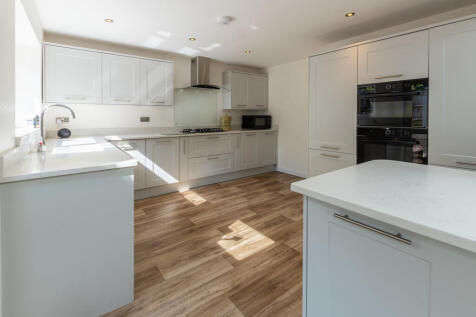 2 Heightington Pl...