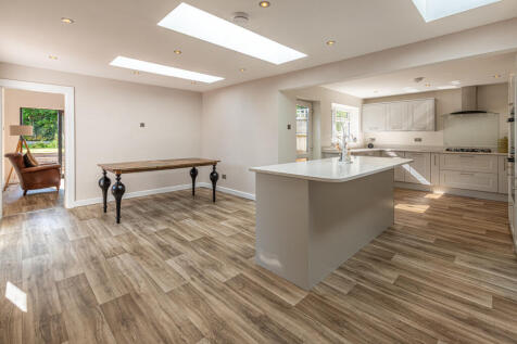 2 Heightington Pl...