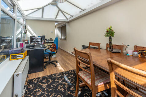 25 Oakleigh Road-...