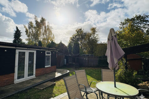 Generated Image N...