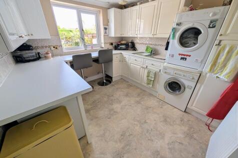 PXL_20251027_1154...