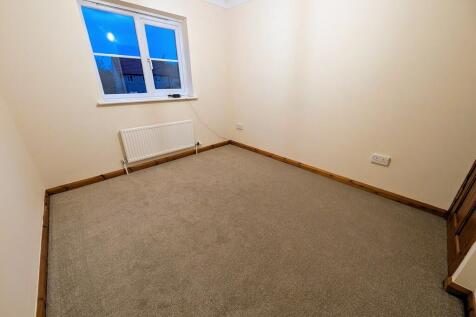 PXL_20251029_1638...