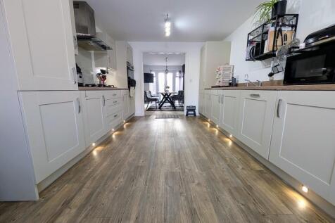 PXL_20251030_1333...