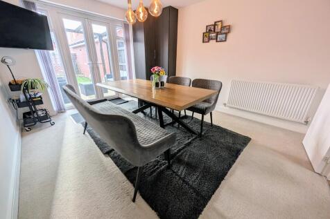 PXL_20251030_1335...